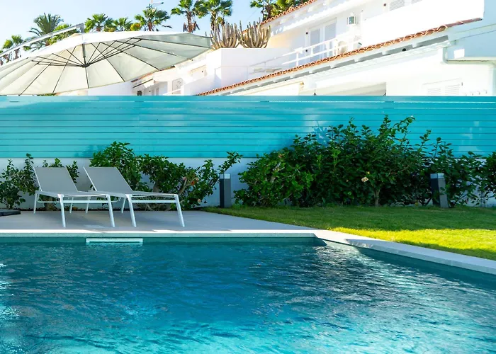 Villa 1 *